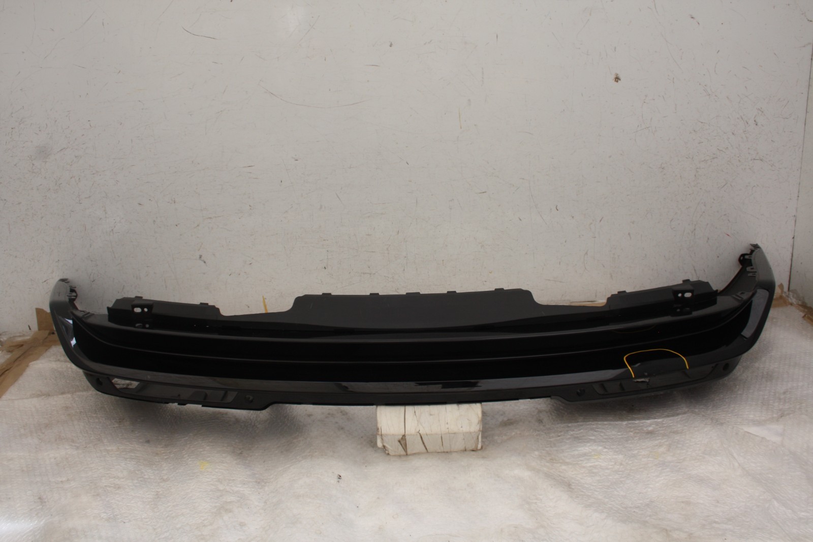 Range Rover Vogue L460 Rear Bumper 2022 ON Genuine *DAMAGED*