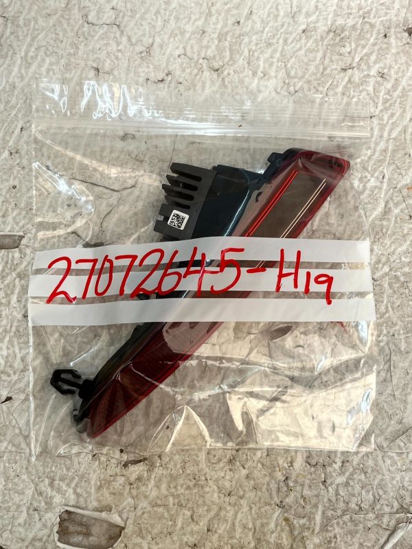 Renault 5 E-Tech Rear Bumper Right Side Light Reflector 265407415R Genuine 15 Renault 5 E Tech Rear Bumper Right Side Light Reflector 265407415R Genuine 178427544025 16