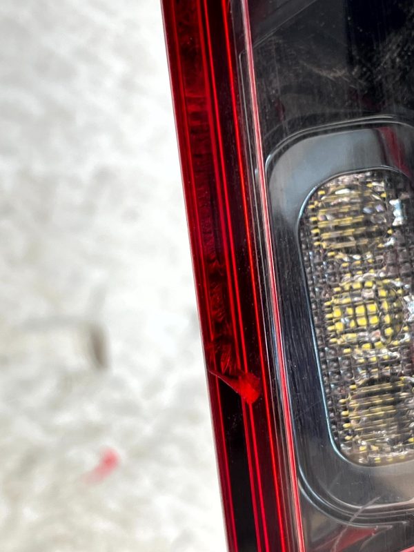Renault 5 E-Tech Rear Bumper Right Side Light Reflector 265407415R Genuine 5 Renault 5 E Tech Rear Bumper Right Side Light Reflector 265407415R Genuine 178427544025 6