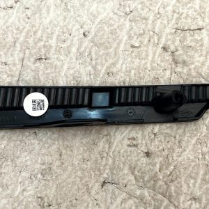 Renault Austral HHN RS Line Front Right Headlight Trim Strip 623828582R Genuine - Image 8