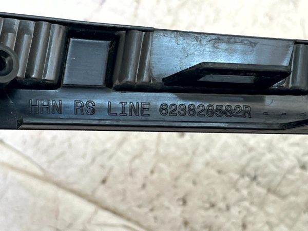 Renault Austral HHN RS Line Front Right Headlight Trim Strip 623828582R Genuine 178504998675 9