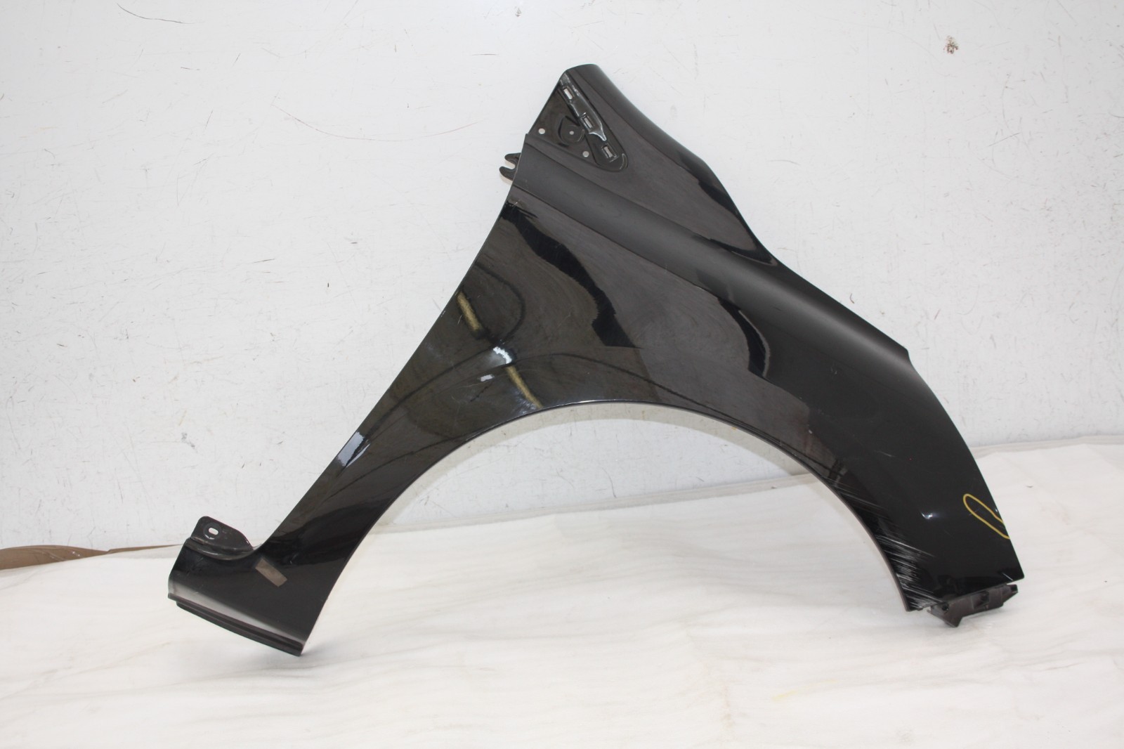 Renault Clio MK4 Front Right Side Wing 2013 TO 2019 631009436R Genuine *DAMAGED*