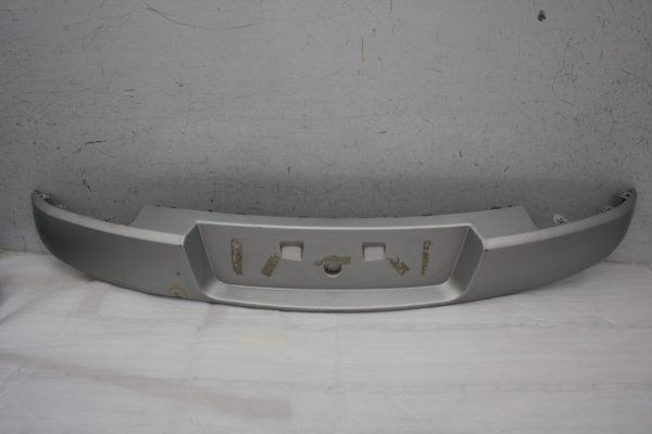 Renault-Megane-Rear-Bumper-Middle-Section-2006-TO-2008-8200490357-DAMAGED-178294497425