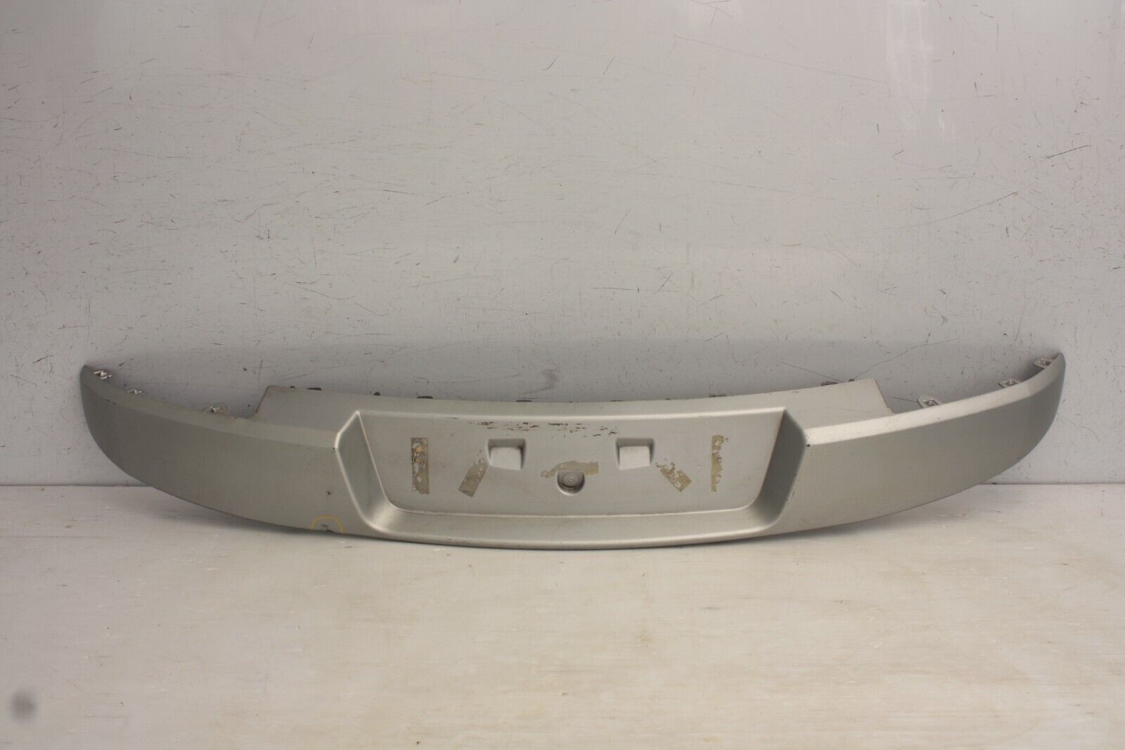 Renault Megane Rear Bumper Middle Section 2006 to 2008 8200490357 Genuine