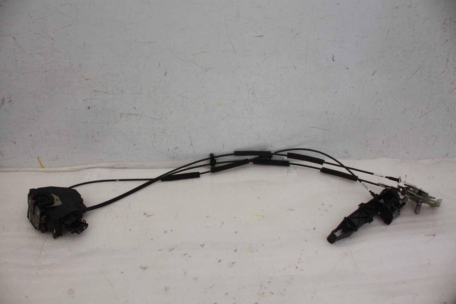 Renault Trafic Vauxhall Vivaro B Left Side Sliding Door Lock 825037886R Genuine