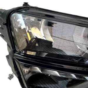 Skoda Karoq Right Side Headlight 2017 TO 2022 57C941016A Genuine - Image 4
