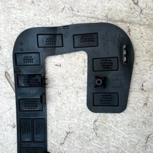 Tesla Model Y Front Bumper Left Fog Light Bracket 21 TO 25 1493747-00-A Genuine - Image 7