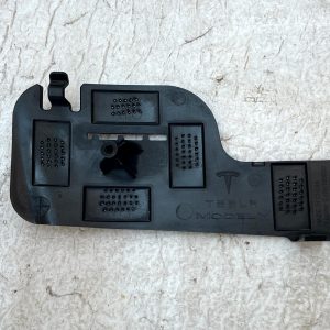 Tesla Model Y Front Bumper Left Fog Light Bracket 21 TO 25 1493747-00-A Genuine - Image 9