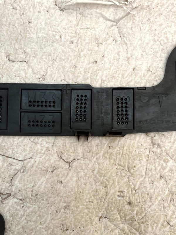 Tesla Model Y Front Bumper Right Fog Lamp Bracket 2021 2025 1493748 00 A Genuine 178502993035 9