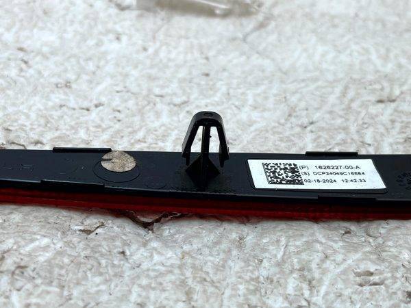 Tesla Model Y Rear Bumper Right Side Reflector 2021 TO 2025 1626227-00-A Genuine 10 Tesla Model Y Rear Bumper Right Side Reflector 2021 TO 2025 1626227 00 A Genuine 178499045225 11
