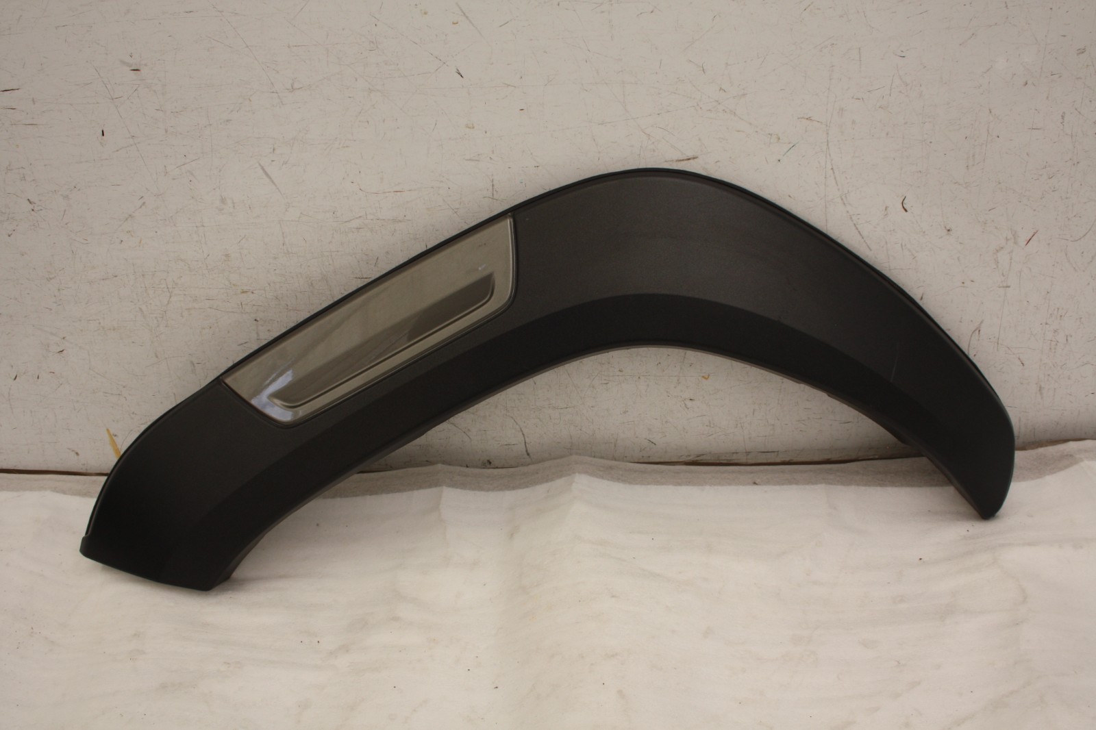 Toyota Hilux Front Left Side Wheel Arch 2020 TO 2024 53848-YP020 Genuine