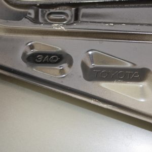 Toyota Prius Front Left Side Wing 2009 TO 2012 Genuine *DAMAGED* - Image 12