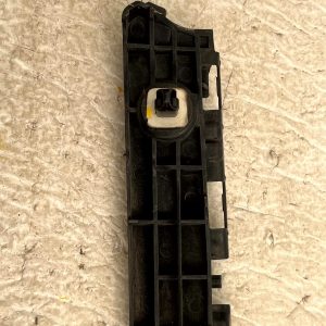 Toyota Yaris Rear Bumper Left Mount Bracket 2014 TO 2017 52576-0D261 Genuine - Image 7