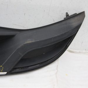 VW Golf Rear Bumper Diffuser 2017 TO 2020 5G6807568R Genuine *DAMAGED* - Image 3