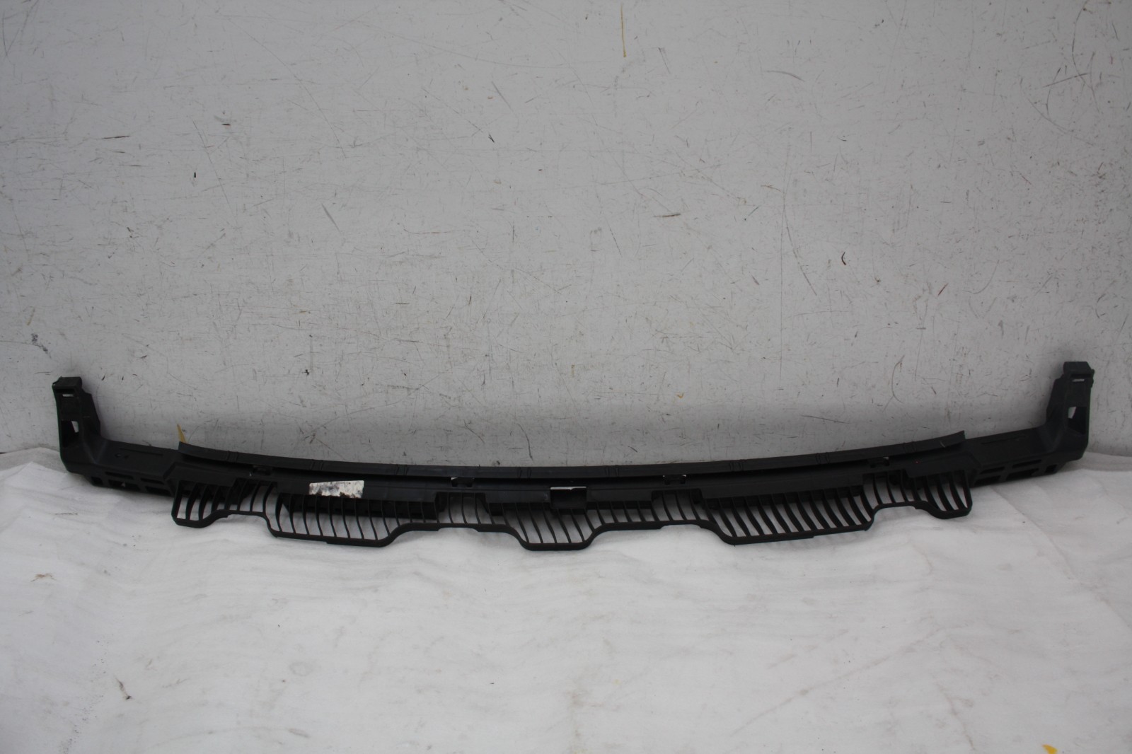 VW Golf Rear Bumper Support Bracket 2013 TO 2020 5G6807863C Genuine