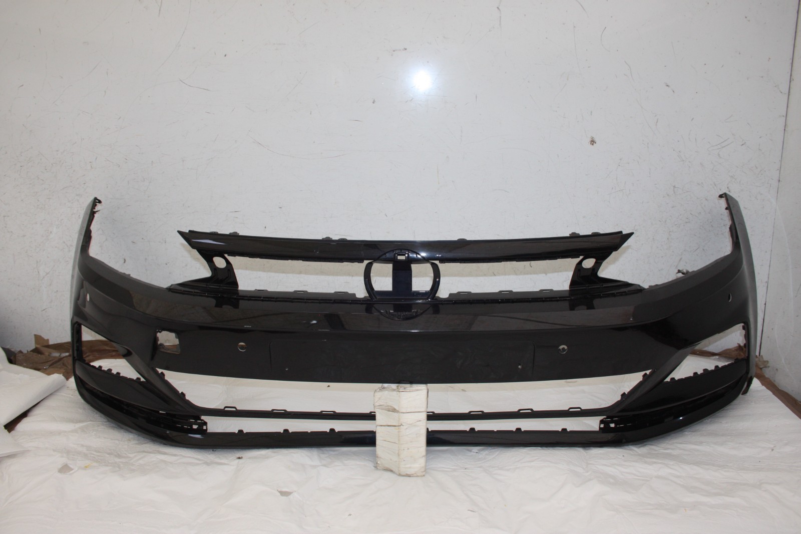 VW Polo Front Bumper 2018 TO 2021 2GS807221 Genuine *DAMAGED*