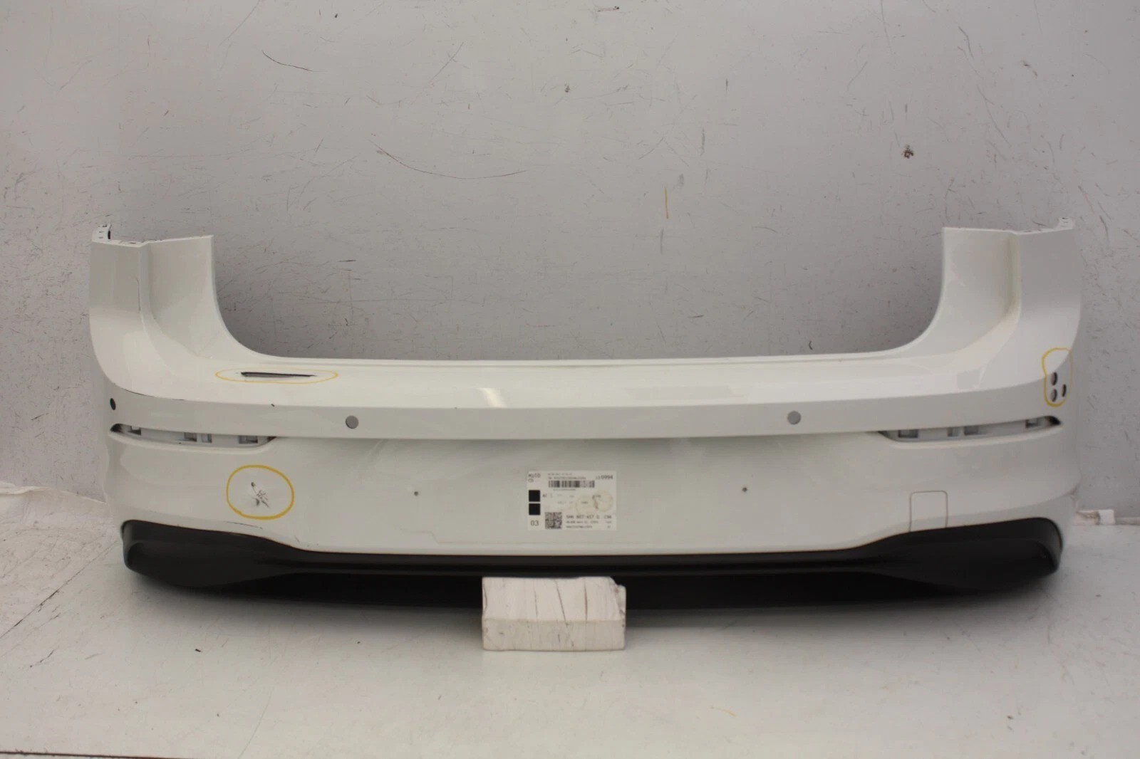 Volkswagen VW Golf MK8 Rear Bumper 2020 TO 2024 5H6807421C Genuine