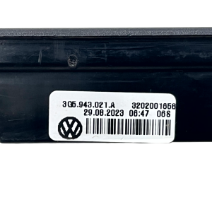 Volkswagen VW Golf Mk8 Rear Bumper License Plate Light Lamp 3202001658 Genuine - Image 11