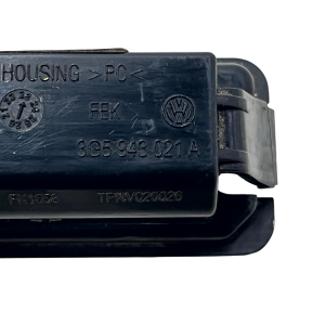 Volkswagen VW Golf Mk8 Rear Bumper License Plate Light Lamp 3202001658 Genuine - Image 12