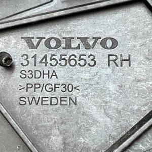 Volvo V60 Front Bumper Right Side Mounting Bracket 2018 TO 2023 31455653 Genuine - Image 10