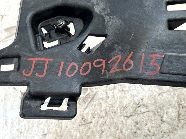 Volvo V60 Front Bumper Right Side Mounting Bracket 2018 TO 2023 31455653 Genuine 178507814835 12