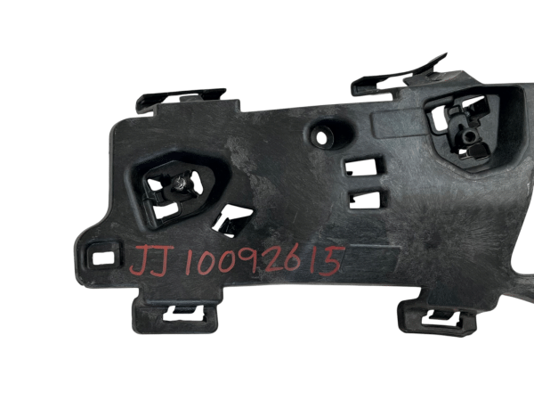 Volvo V60 Front Bumper Right Side Mounting Bracket 2018 TO 2023 31455653 Genuine 178507814835 2