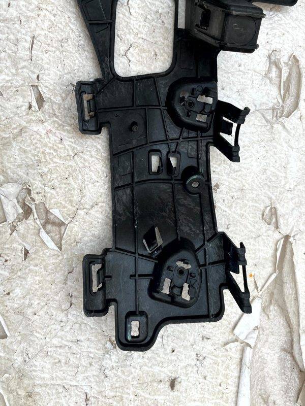 Volvo V60 Front Bumper Right Side Mounting Bracket 2018 TO 2023 31455653 Genuine 178507814835 9