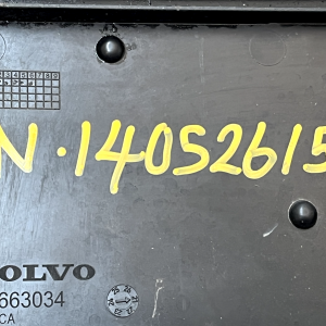 Volvo XC40 Front Bumper Number Plate Holder 31663034 Genuine - Image 12