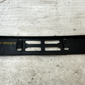 Volvo XC40 Front Bumper Number Plate Holder 31663034 Genuine - Image 7