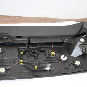 Volvo XC40 Rear Spoiler 31488325 Genuine - Image 14