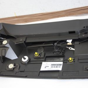 Volvo XC40 Rear Spoiler 31488325 Genuine - Image 16