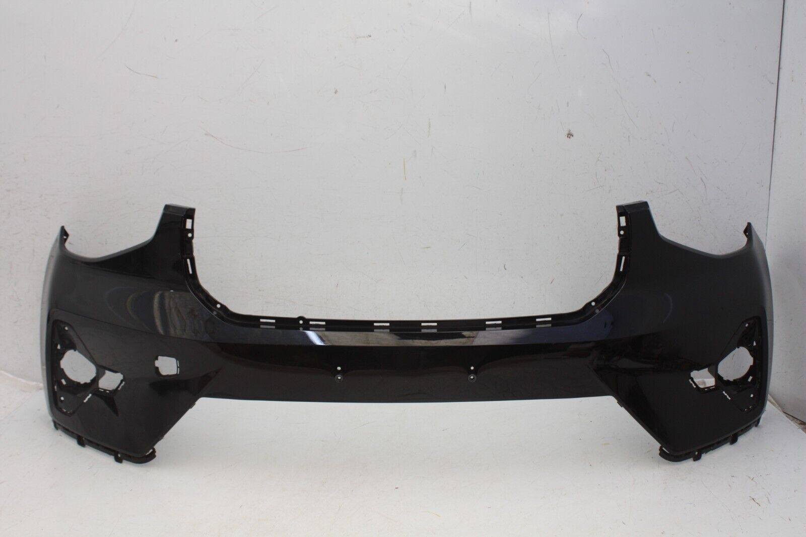 Volvo XC60 Front Bumper 2022 ON 31690933 Genuine