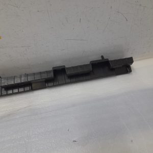 Volvo XC90 Front Right Side Skirt Bracket 2015 ON 32216524 Genuine - Image 3