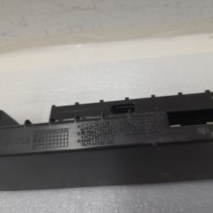 Volvo XC90 Front Right Side Skirt Bracket 2015 ON 32216524 Genuine - Image 7