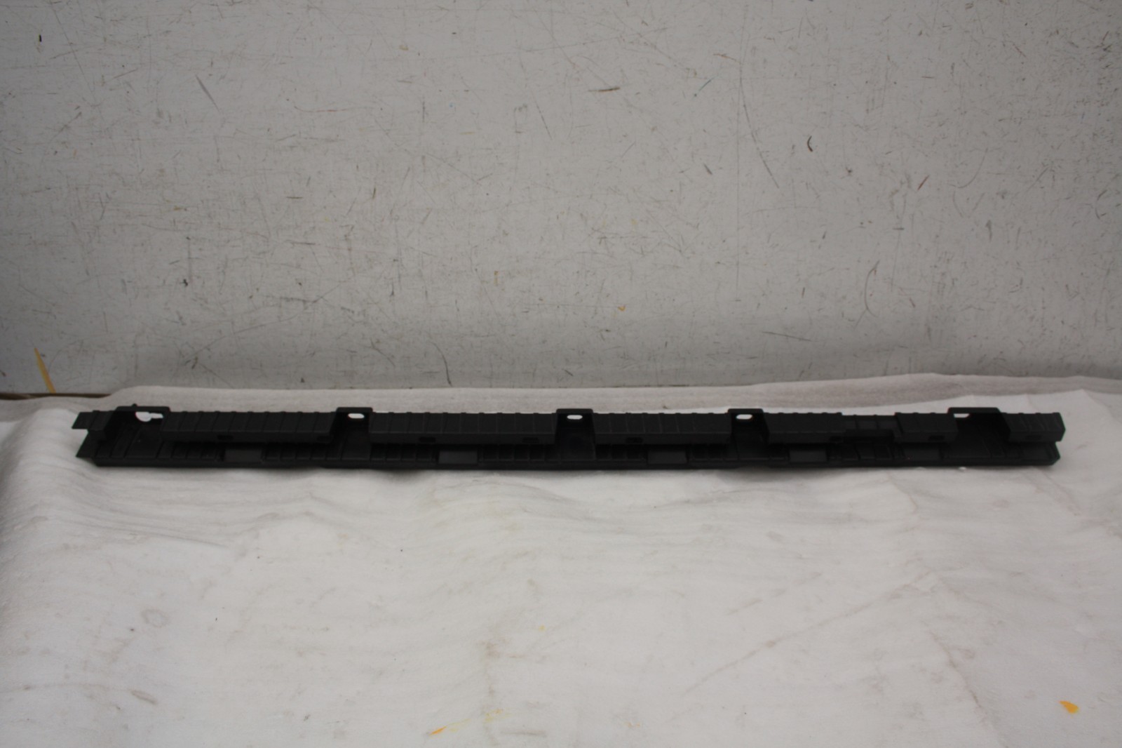 Volvo XC90 MK2 Rear Left Side Skirt Bracket 2015 TO 2025 32216525 Genuine