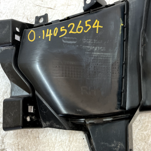 Audi A6 C8 Front Bumper Right Air Guide Cover Trim 18-25 4K0121764F Genuine - Image 8