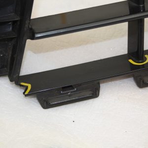 Audi Q2 Front Bumper Lower Grill 2021 ON 81A807647D Genuine *DAMAGED* - Image 6