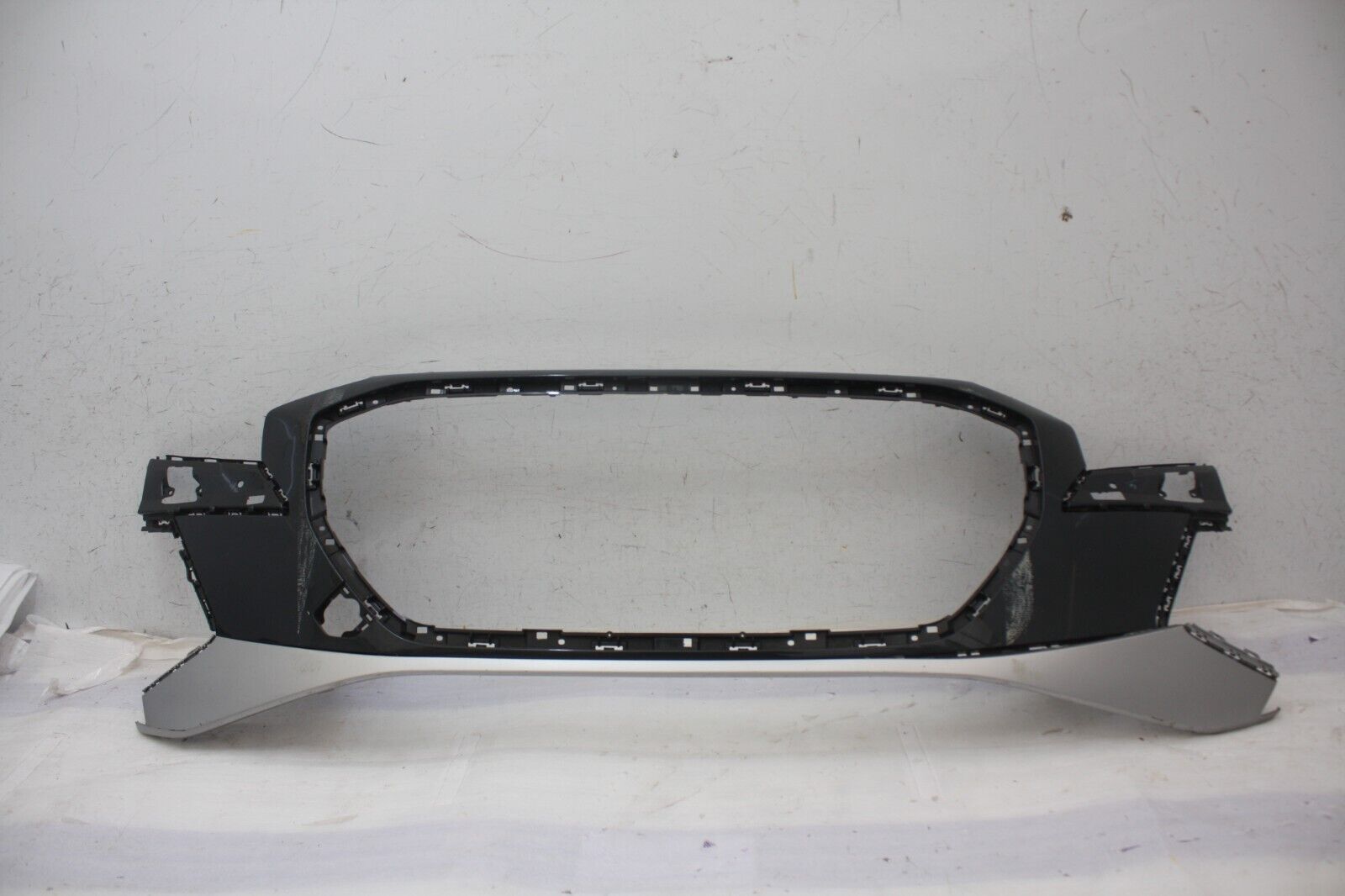 Audi Q4 E-Tron Front Bumper Grill Surround 2021 ON 89A807725A Genuine