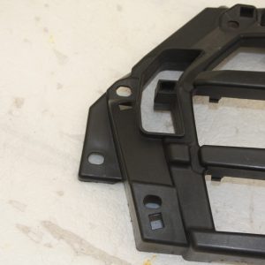 Audi Q5 Front Bumper Grill Bracket 80A853692 Genuine *DAMAGED* - Image 11
