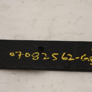 Audi TT S Line Rear Bumper Diffuser Grill 2014 TO 2019 8S0807833 *DAMAGED* - Image 9