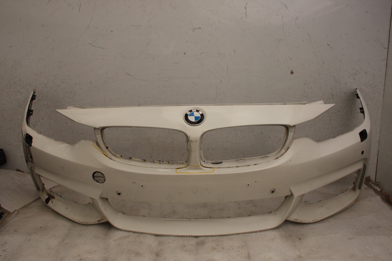 BMW 4 Series F32 F33 F36 M Sport Front Bumper 2013 TO 2020 51118054502 *DAMAGED*