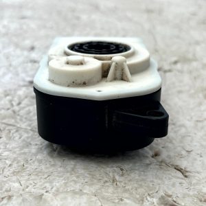 BMW 5 Series G30 G31 HVAC Air Intake Flap Actuator Motor 5811R1000 Genuine - Image 5