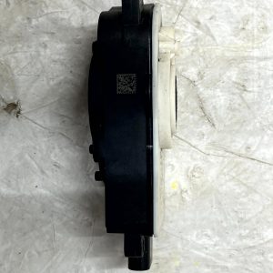 BMW 5 Series G30 G31 HVCA Air Intake Actuator Motor 5811R1001 Genuine - Image 4