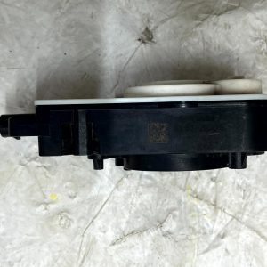 BMW 5 Series G30 G31 HVCA Air Intake Actuator Motor 5811R1001 Genuine - Image 5