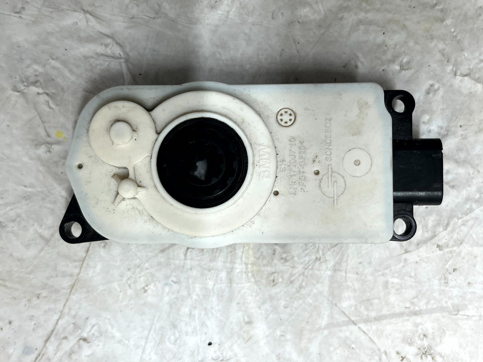 BMW 5 Series G30 G31 HVCA Air Intake Actuator Motor 5811R1001 Genuine