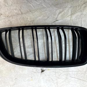 BMW M3 F80 M4 F82 F83 Front Right Side Chrome Kidney Grill 2352812 Genuine