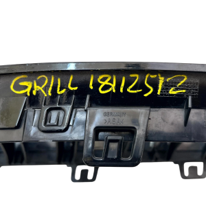 BMW M3 F80 M4 F82 F83 Front Right Side Chrome Kidney Grill 2352812 Genuine - Image 5