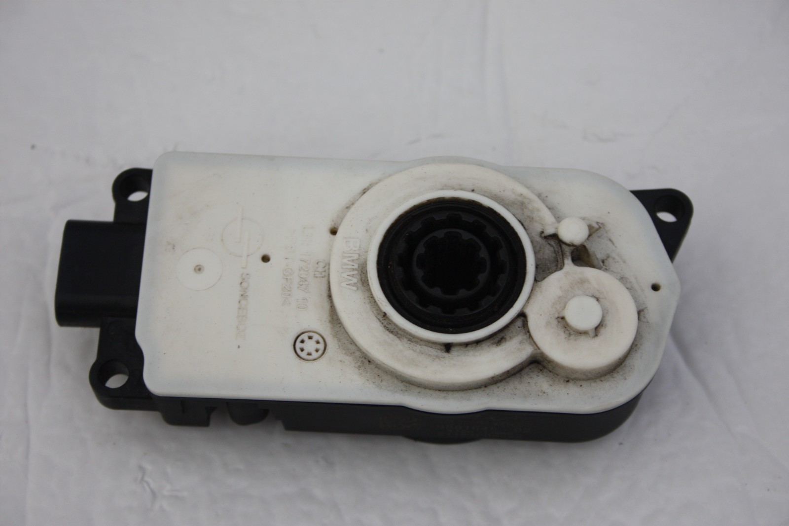 BMW X5 G05 Intake Actuator Motor 2018 TO 2023 5811R1000 Genuine