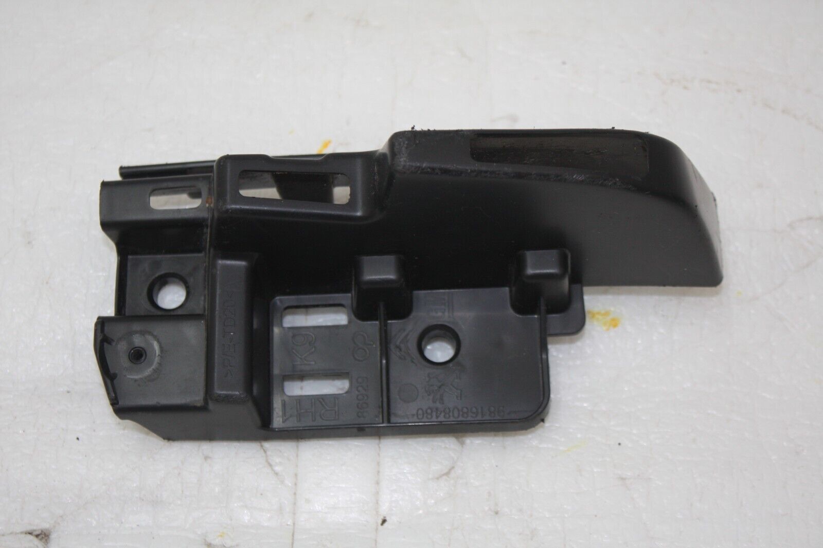 Citroen Berlingo Partner Combo Rear Bumper Right Bracket 9816808480 Genuine