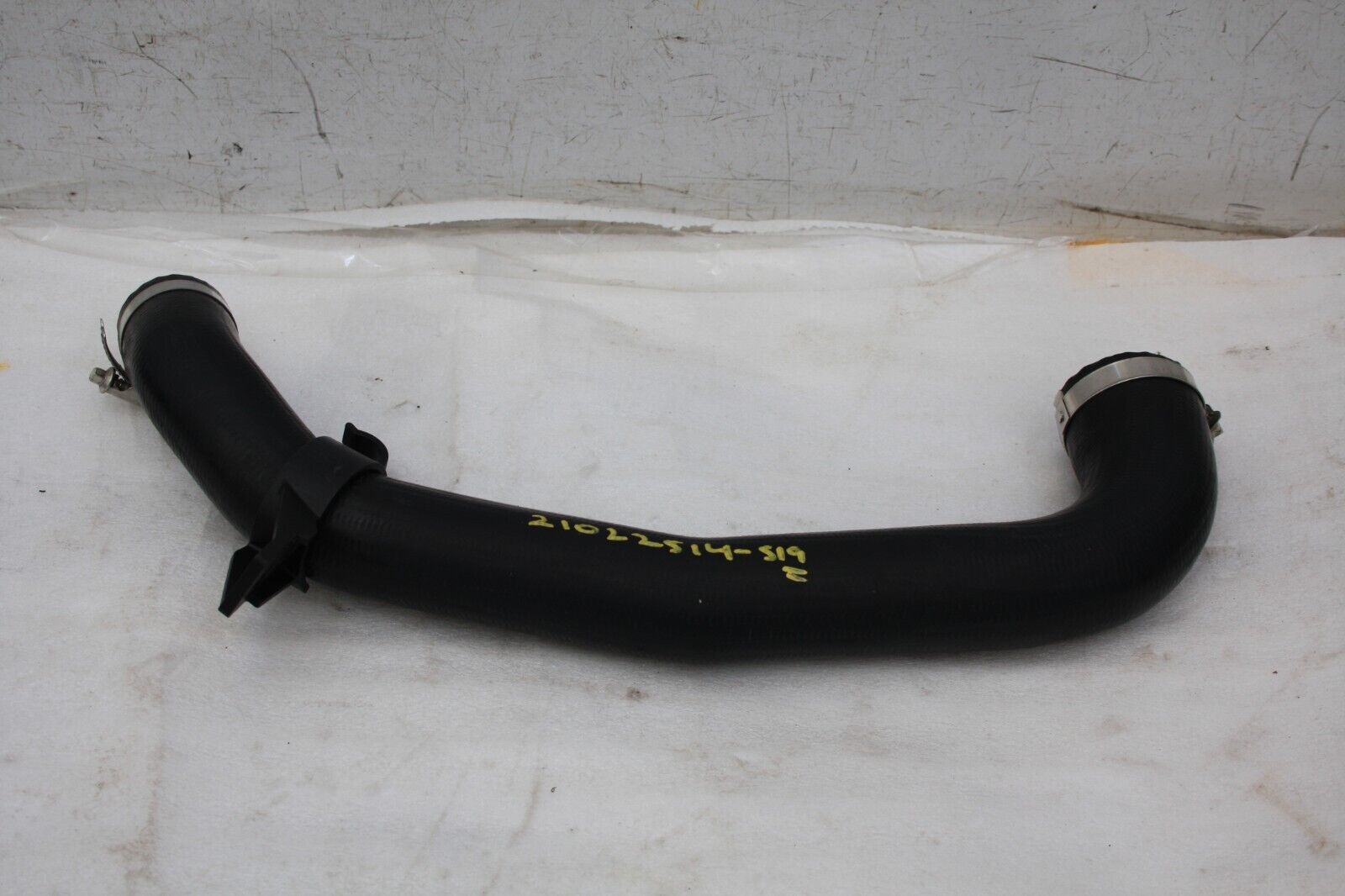 Ford Fiesta Intercooler Turbo Pipe Hose C1B1-6C646-AH Genuine